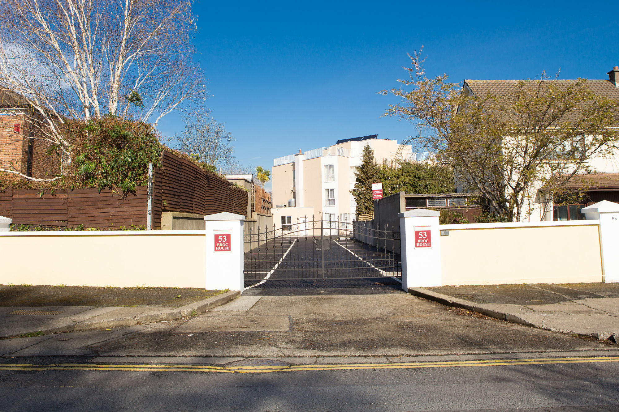 Broc House Suites Dublin Exteriör bild